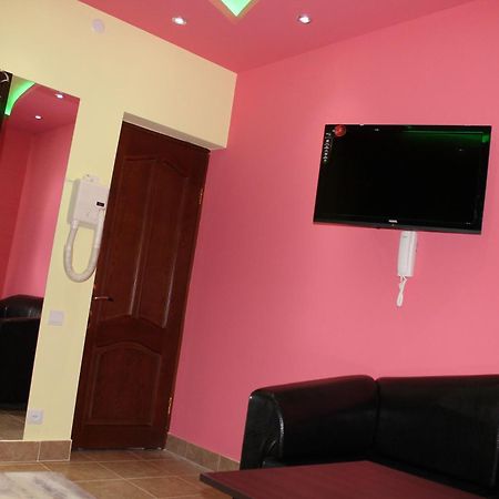 Princ Plaza Hotel Yerevan Exterior photo