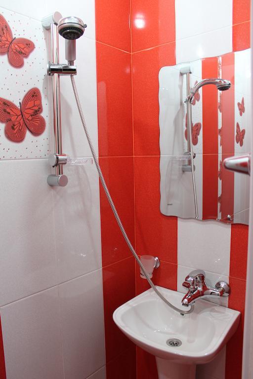 Princ Plaza Hotel Yerevan Room photo